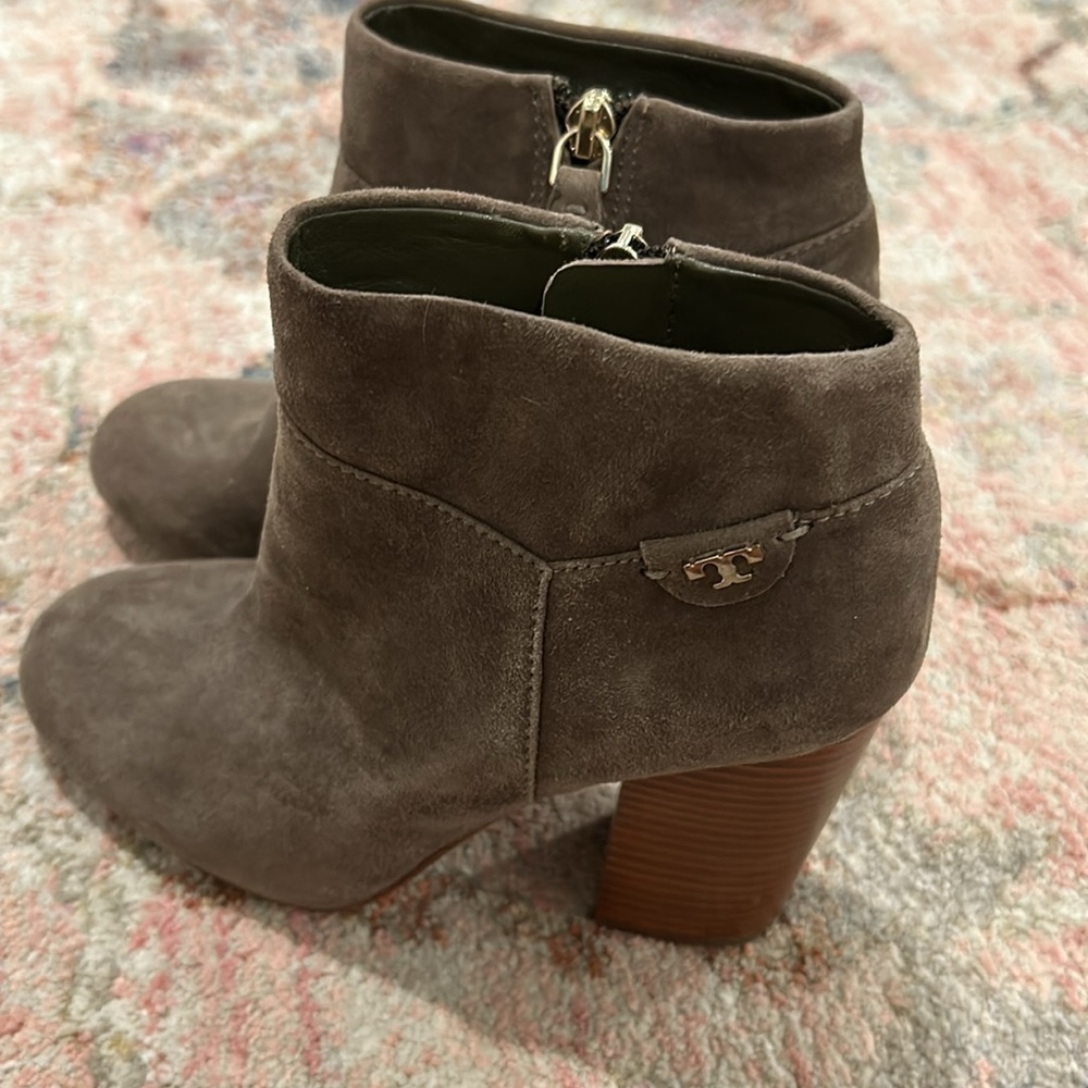 Tory Burch Fulton Booties Boot Ankle Suede Leather Stacked Block Heel Womens 7.5 - Picture 4 of 8